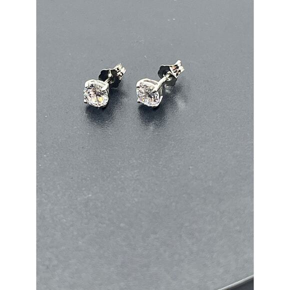LM Signed 14k White Gold 4 Prong 5mm Round Stud Solitaire CZ Earrings - Picture 13 of 14